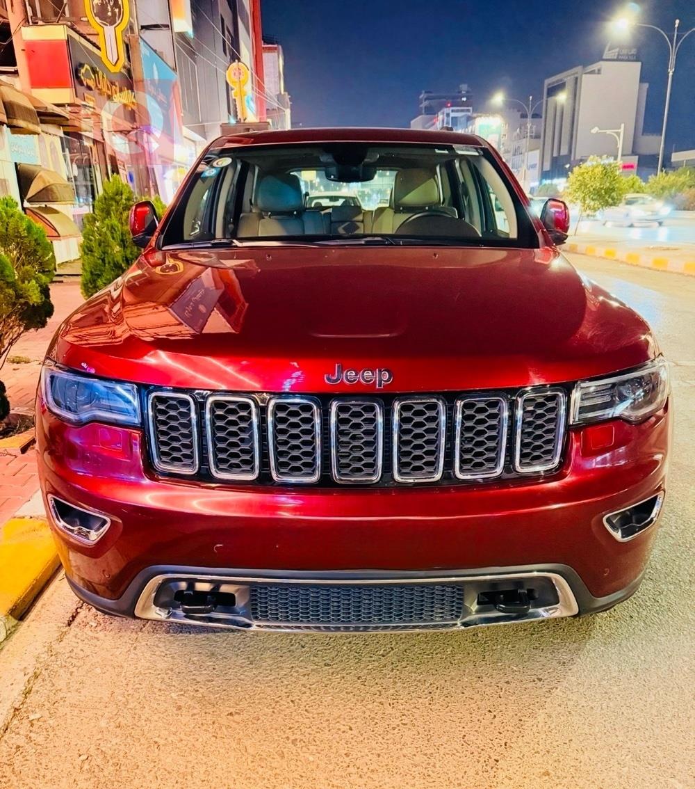 جیپ گراند شیرۆکی